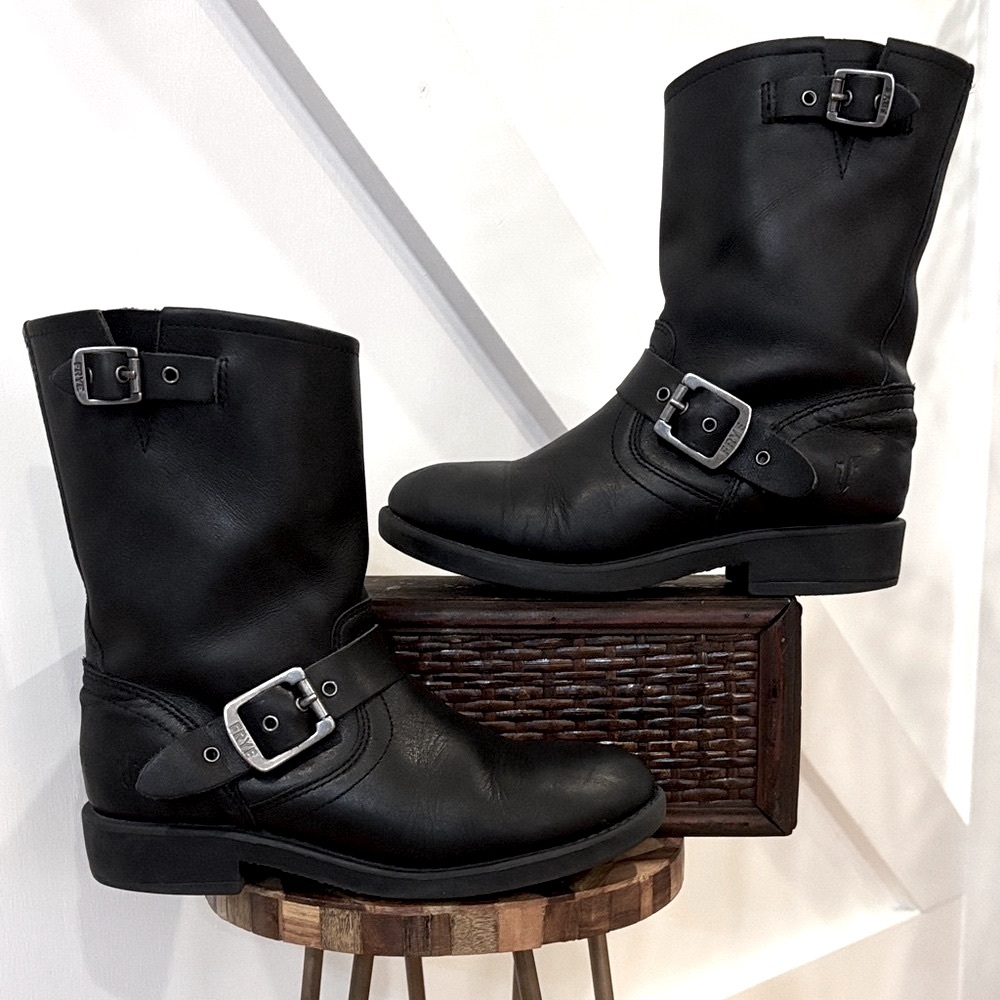FINAL PRICE FRYE Genuine Leather Veronica Engineer Pull On Buckle Kid Moto Boots